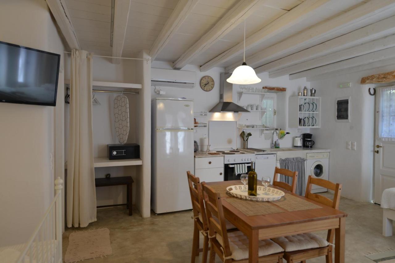 K Homes-Family Stone Suite Tínos Extérieur photo