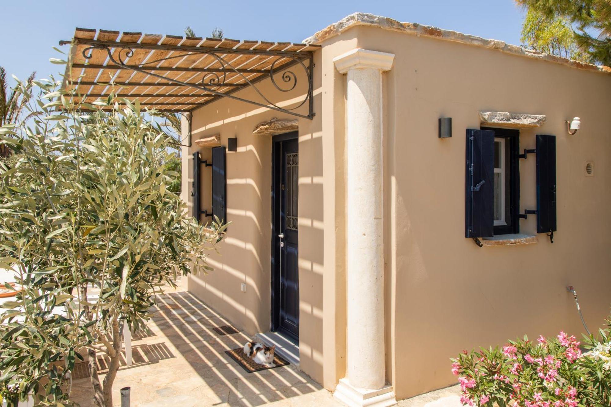 K Homes-Family Stone Suite Tínos Extérieur photo